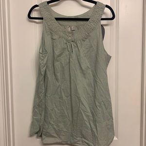 Old Navy sleeveless top